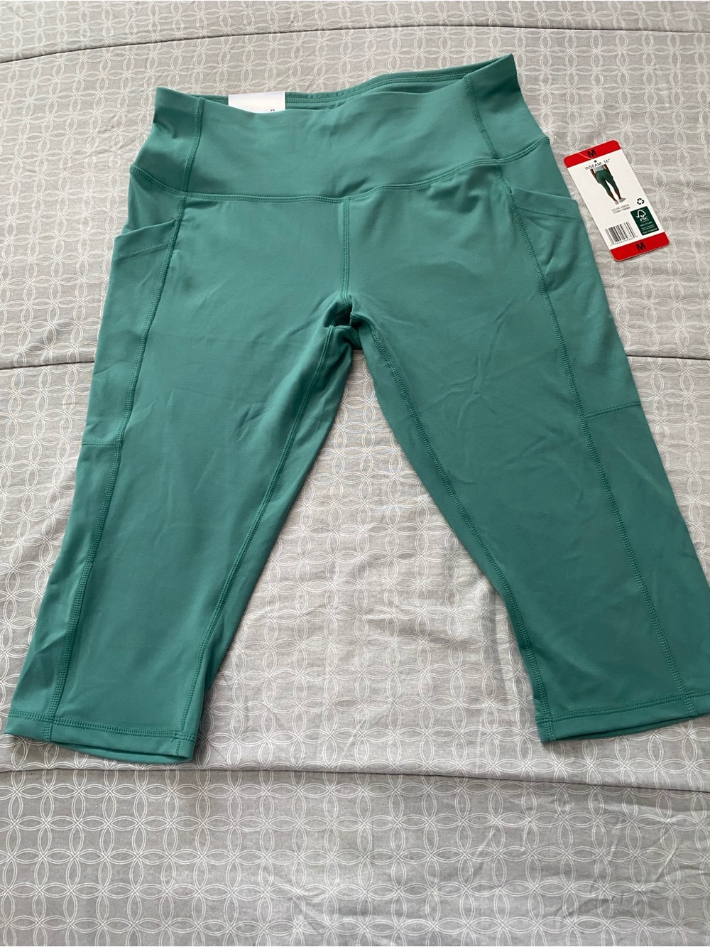 32 Degrees Teal Green Capri Leggings